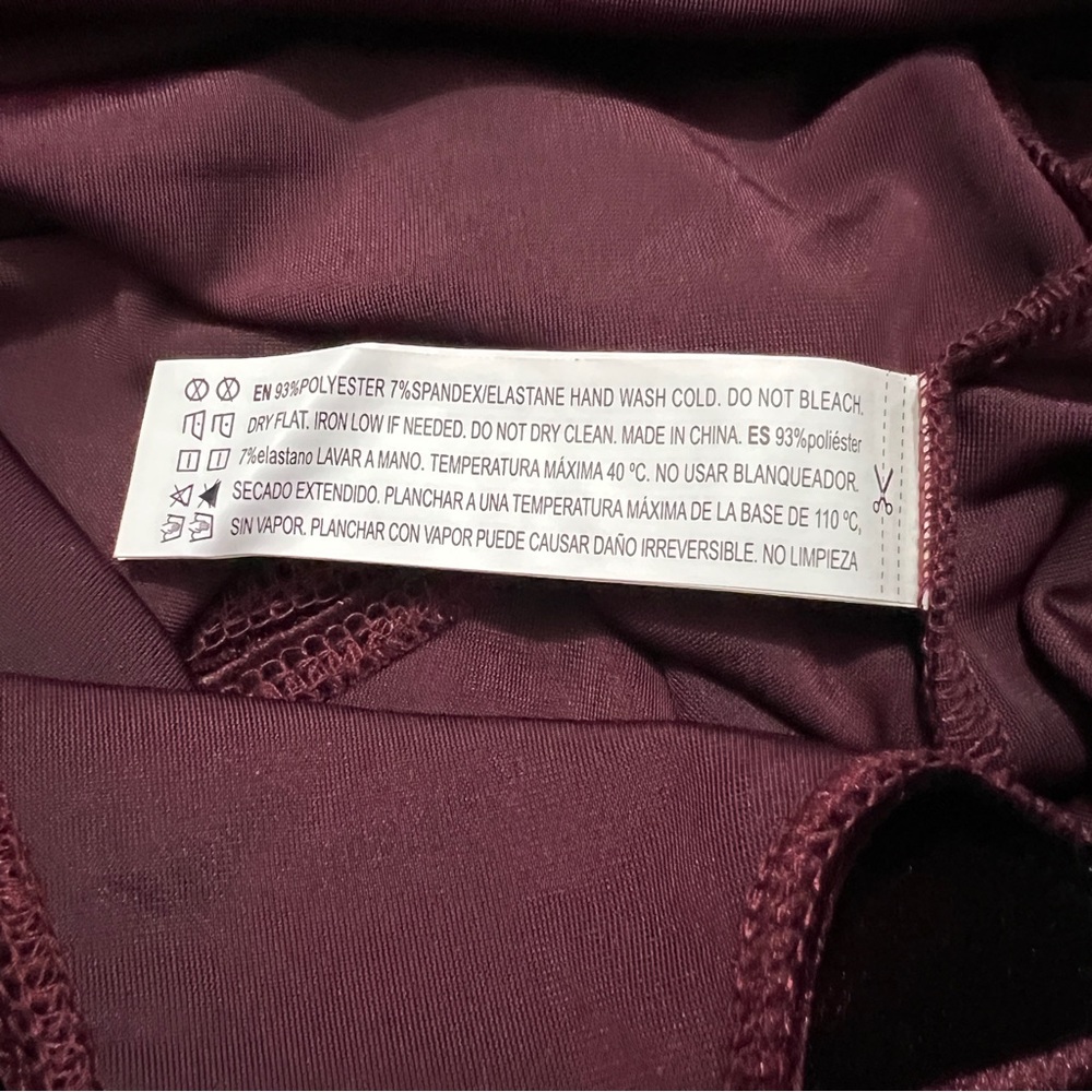 SOLD- NWT Forever 21 Burgundy Velvet Bodysuit Size Medium - Picture 6 of 7